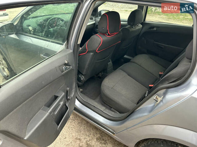 Опель Астра 2005 в Фастове на Automoto.ua Серый Опель Астра, объемом двигателя 1.91 л и пробегом 338 тыс. км за 2900 $, фото 10 на Automoto.ua