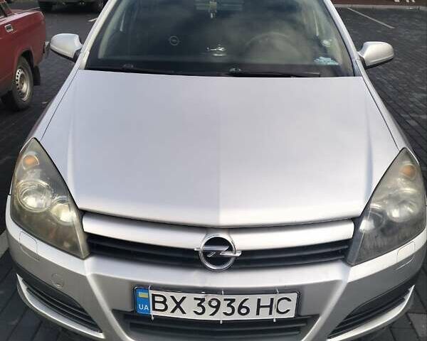 Серый Опель Астра, объемом двигателя 1.6 л и пробегом 220 тыс. км за 5000 $, фото 3 на Automoto.ua