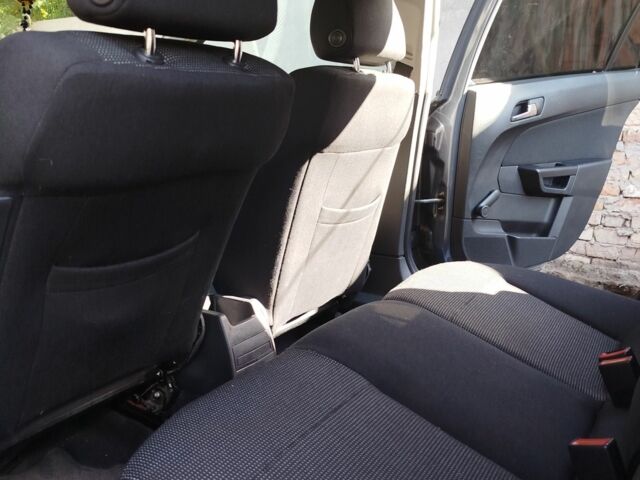 Сірий Опель Астра, об'ємом двигуна 1.9 л та пробігом 242 тис. км за 4600 $, фото 6 на Automoto.ua