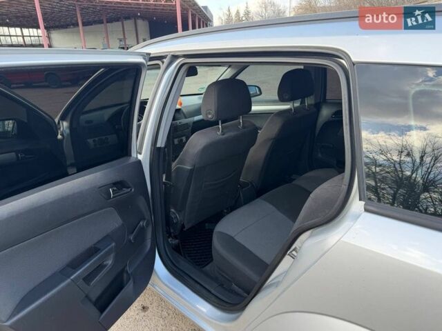 Серый Опель Астра, объемом двигателя 1.6 л и пробегом 203 тыс. км за 4450 $, фото 11 на Automoto.ua