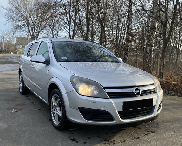 Серый Опель Астра, объемом двигателя 1.3 л и пробегом 360 тыс. км за 2150 $, фото 2 на Automoto.ua