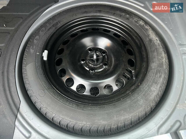 Серый Опель Астра, объемом двигателя 0 л и пробегом 193 тыс. км за 4900 $, фото 11 на Automoto.ua