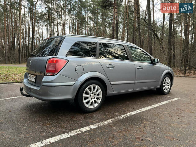 Серый Опель Астра, объемом двигателя 1.8 л и пробегом 300 тыс. км за 5800 $, фото 6 на Automoto.ua