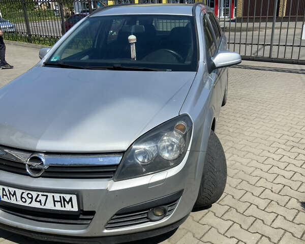 Серый Опель Астра, объемом двигателя 1.6 л и пробегом 250 тыс. км за 4999 $, фото 12 на Automoto.ua