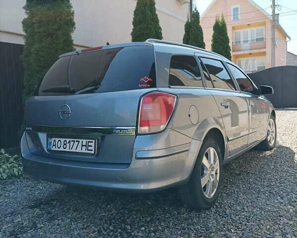 Серый Опель Астра, объемом двигателя 1.9 л и пробегом 340 тыс. км за 4300 $, фото 1 на Automoto.ua