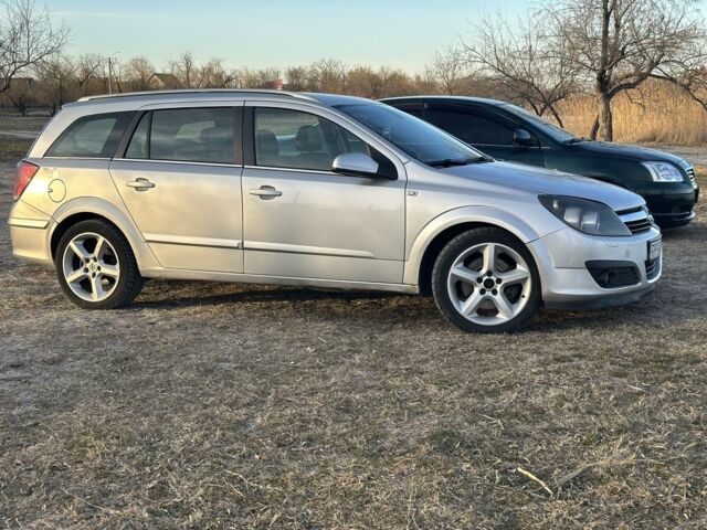 Серый Опель Астра, объемом двигателя 1.9 л и пробегом 380 тыс. км за 2900 $, фото 3 на Automoto.ua