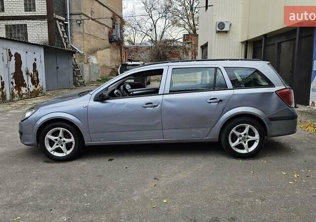 Сірий Опель Астра, об'ємом двигуна 1.6 л та пробігом 252 тис. км за 1700 $, фото 9 на Automoto.ua