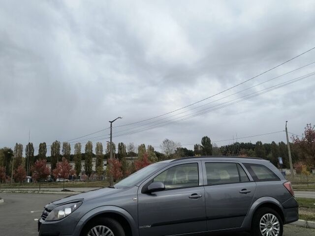 Серый Опель Астра, объемом двигателя 1.8 л и пробегом 250 тыс. км за 4300 $, фото 1 на Automoto.ua