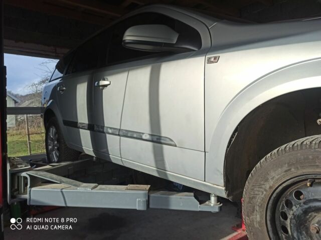 Сірий Опель Астра, об'ємом двигуна 0 л та пробігом 240 тис. км за 2499 $, фото 1 на Automoto.ua