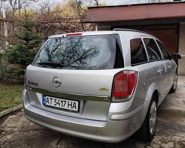 Серый Опель Астра, объемом двигателя 1.8 л и пробегом 286 тыс. км за 5400 $, фото 2 на Automoto.ua