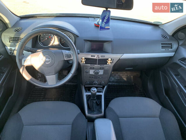 Сірий Опель Астра, об'ємом двигуна 1.6 л та пробігом 265 тис. км за 4600 $, фото 14 на Automoto.ua