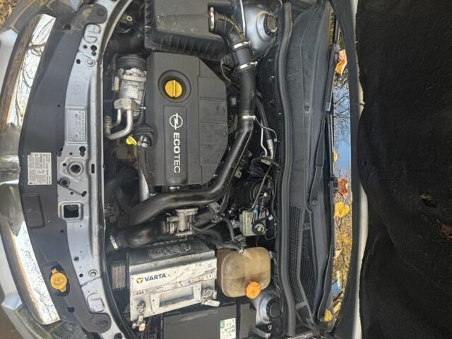 Серый Опель Астра, объемом двигателя 1.7 л и пробегом 334 тыс. км за 4500 $, фото 5 на Automoto.ua