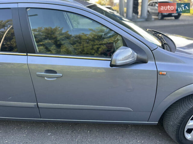 Сірий Опель Астра, об'ємом двигуна 1.8 л та пробігом 211 тис. км за 4999 $, фото 21 на Automoto.ua