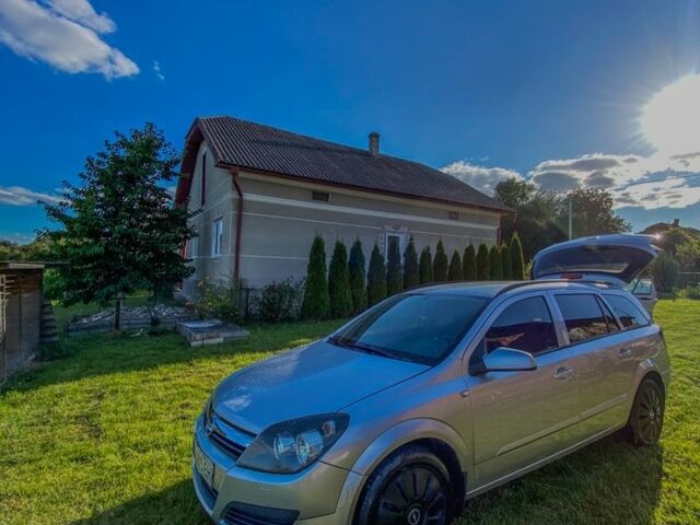 Серый Опель Астра, объемом двигателя 1.9 л и пробегом 235 тыс. км за 4300 $, фото 3 на Automoto.ua