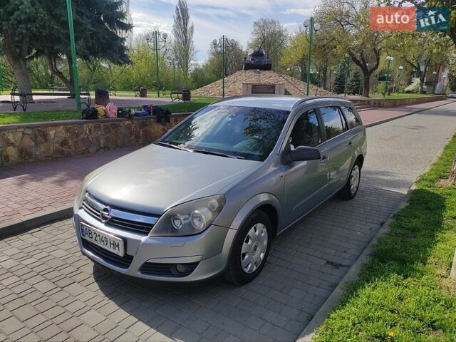 Сірий Опель Астра, об'ємом двигуна 1.8 л та пробігом 294 тис. км за 4350 $, фото 1 на Automoto.ua
