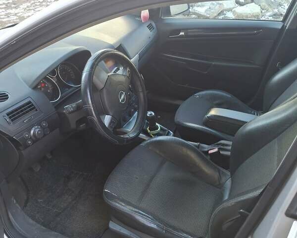 Сірий Опель Астра, об'ємом двигуна 1.91 л та пробігом 280 тис. км за 4000 $, фото 11 на Automoto.ua