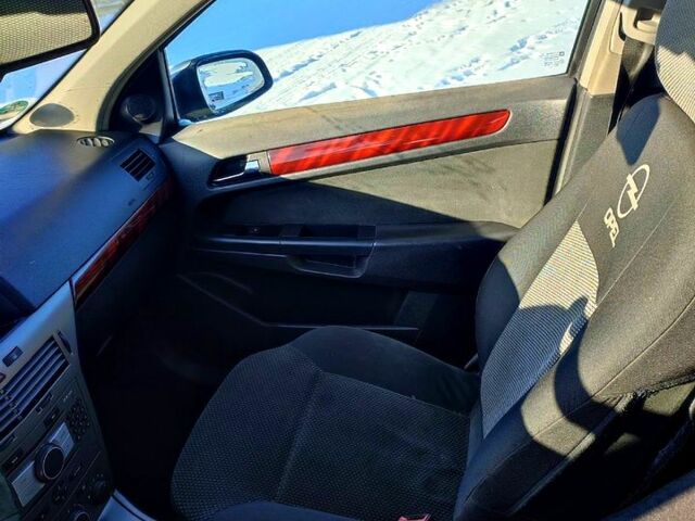 Сірий Опель Астра, об'ємом двигуна 1.7 л та пробігом 320 тис. км за 4900 $, фото 3 на Automoto.ua