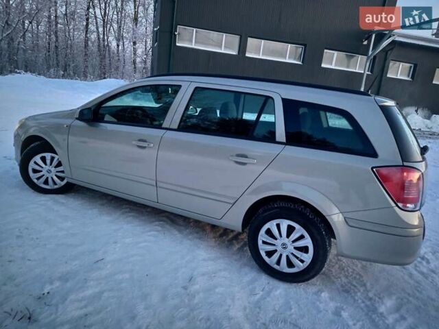 Серый Опель Астра, объемом двигателя 1.6 л и пробегом 237 тыс. км за 4399 $, фото 17 на Automoto.ua