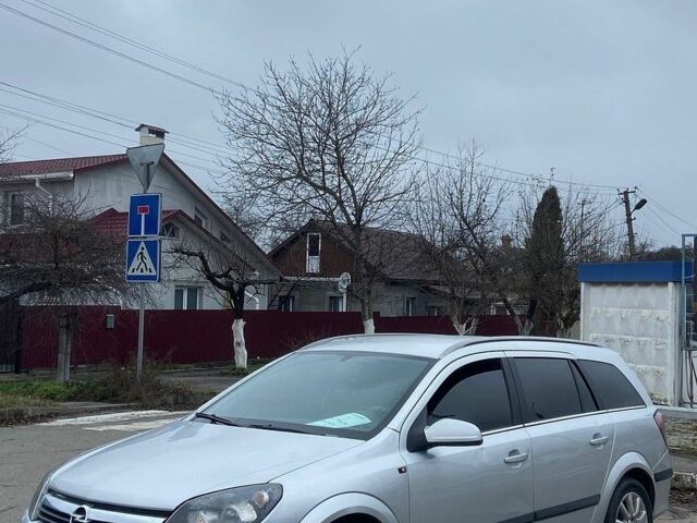 Серый Опель Астра, объемом двигателя 1.8 л и пробегом 280 тыс. км за 3699 $, фото 4 на Automoto.ua