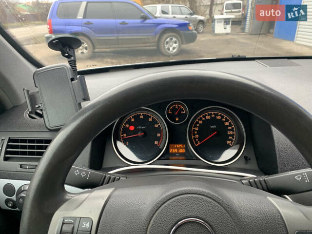 Сірий Опель Астра, об'ємом двигуна 1.6 л та пробігом 240 тис. км за 4900 $, фото 9 на Automoto.ua