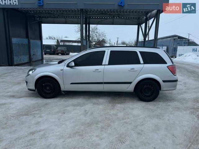 Серый Опель Астра, объемом двигателя 1.6 л и пробегом 262 тыс. км за 4700 $, фото 1 на Automoto.ua