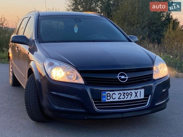 Сірий Опель Астра, об'ємом двигуна 1.7 л та пробігом 240 тис. км за 4300 $, фото 2 на Automoto.ua