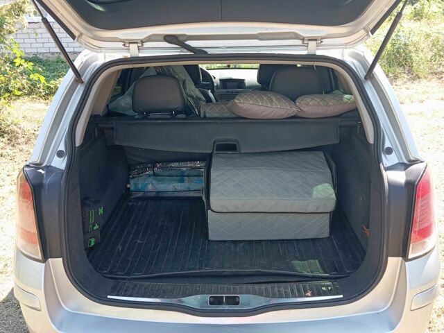 Сірий Опель Астра, об'ємом двигуна 1.7 л та пробігом 297 тис. км за 4500 $, фото 5 на Automoto.ua