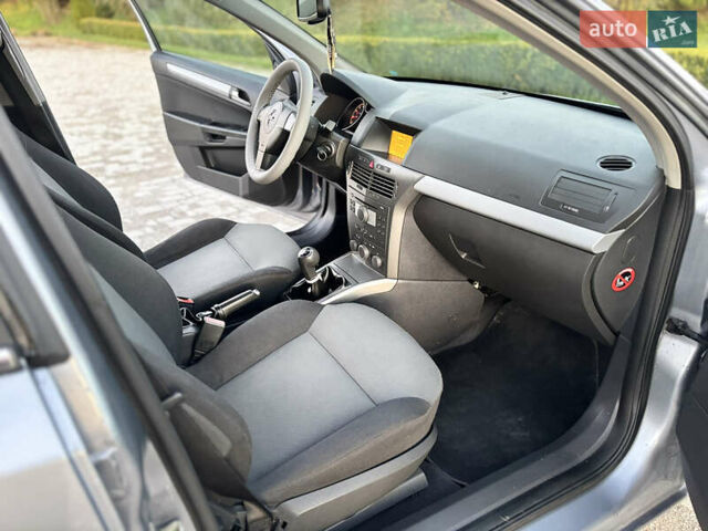 Сірий Опель Астра, об'ємом двигуна 1.8 л та пробігом 211 тис. км за 4799 $, фото 43 на Automoto.ua