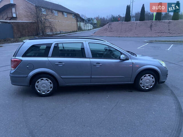 Серый Опель Астра, объемом двигателя 1.6 л и пробегом 227 тыс. км за 5000 $, фото 9 на Automoto.ua