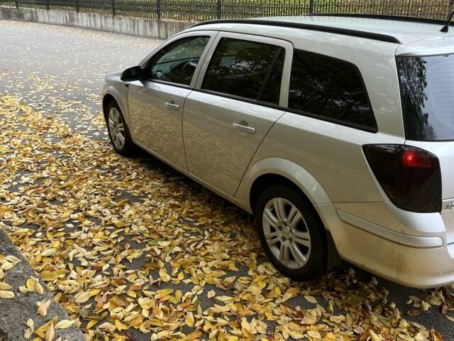Сірий Опель Астра, об'ємом двигуна 1.9 л та пробігом 1 тис. км за 5000 $, фото 6 на Automoto.ua