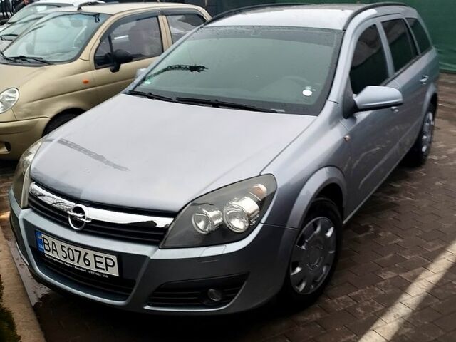 Сірий Опель Астра, об'ємом двигуна 1.8 л та пробігом 224 тис. км за 4700 $, фото 4 на Automoto.ua