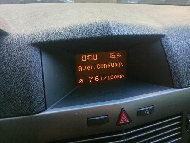 Серый Опель Астра, объемом двигателя 1.6 л и пробегом 264 тыс. км за 4700 $, фото 8 на Automoto.ua