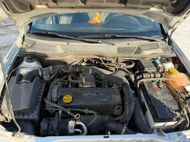 Сірий Опель Астра, об'ємом двигуна 1.7 л та пробігом 189 тис. км за 2350 $, фото 10 на Automoto.ua