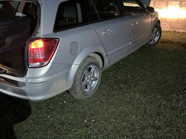 Серый Опель Астра, объемом двигателя 0 л и пробегом 3 тыс. км за 4000 $, фото 3 на Automoto.ua