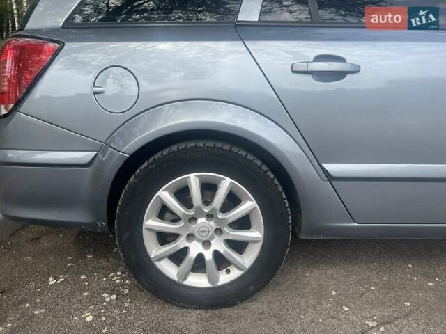 Сірий Опель Астра, об'ємом двигуна 1.6 л та пробігом 244 тис. км за 4800 $, фото 18 на Automoto.ua
