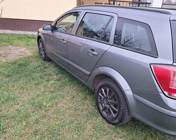 Сірий Опель Астра, об'ємом двигуна 1.6 л та пробігом 256 тис. км за 4555 $, фото 5 на Automoto.ua