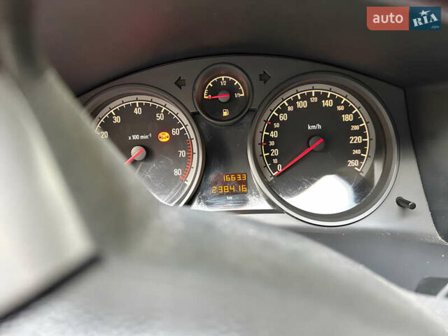 Серый Опель Астра, объемом двигателя 1.6 л и пробегом 238 тыс. км за 6500 $, фото 19 на Automoto.ua