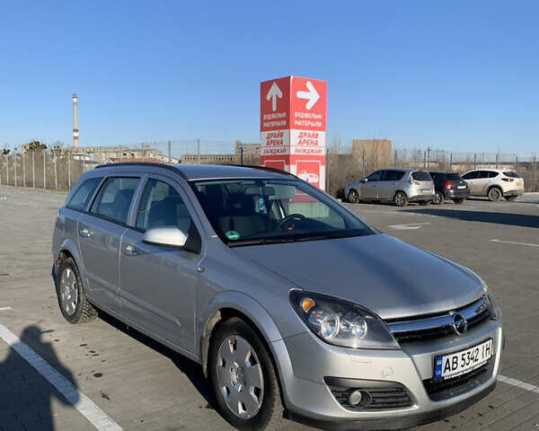 Сірий Опель Астра, об'ємом двигуна 1.6 л та пробігом 265 тис. км за 4600 $, фото 4 на Automoto.ua