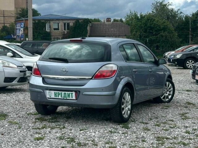 Серый Опель Астра, объемом двигателя 1.8 л и пробегом 252 тыс. км за 6200 $, фото 1 на Automoto.ua