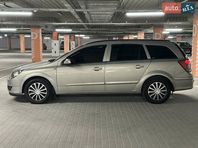 Серый Опель Астра, объемом двигателя 1.6 л и пробегом 297 тыс. км за 4400 $, фото 7 на Automoto.ua