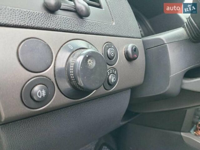 Сірий Опель Астра, об'ємом двигуна 1.3 л та пробігом 250 тис. км за 5190 $, фото 11 на Automoto.ua