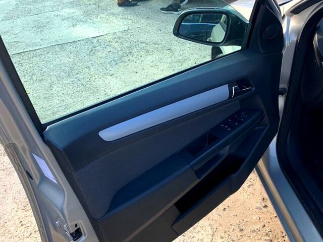 Серый Опель Астра, объемом двигателя 1.9 л и пробегом 320 тыс. км за 4500 $, фото 4 на Automoto.ua