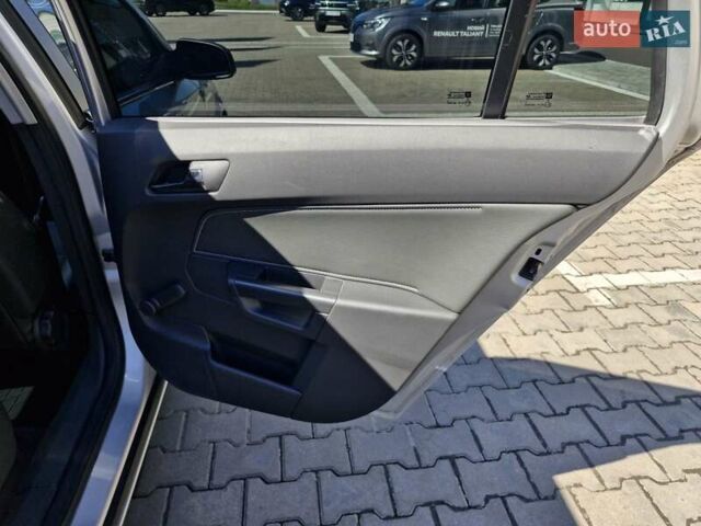 Серый Опель Астра, объемом двигателя 1.8 л и пробегом 225 тыс. км за 6300 $, фото 10 на Automoto.ua