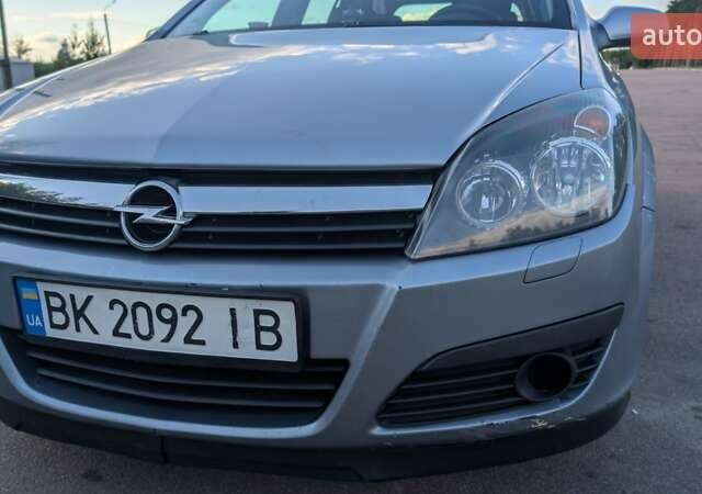 Опель Астра 2006 в Житомире на Automoto.ua Серый Опель Астра, объемом двигателя 1.6 л и пробегом 279 тыс. км за 4900 $, фото 21 на Automoto.ua