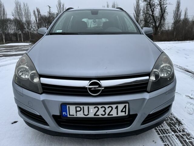 Серый Опель Астра, объемом двигателя 1.7 л и пробегом 370 тыс. км за 2819 $, фото 1 на Automoto.ua