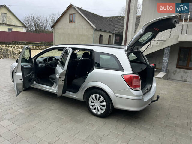 Серый Опель Астра, объемом двигателя 1.6 л и пробегом 198 тыс. км за 4450 $, фото 15 на Automoto.ua