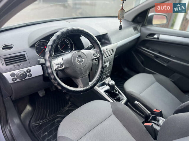 Опель Астра 2006 в Тернополе на Automoto.ua Серый Опель Астра, объемом двигателя 1.2 л и пробегом 300 тыс. км за 3999 $, фото 38 на Automoto.ua