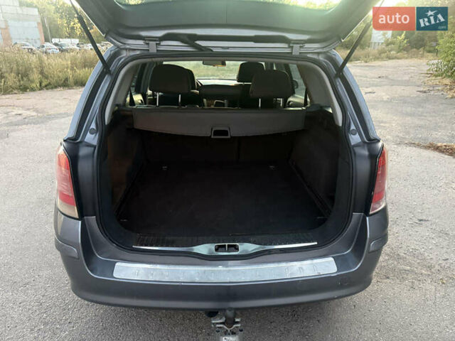 Серый Опель Астра, объемом двигателя 1.6 л и пробегом 308 тыс. км за 5299 $, фото 9 на Automoto.ua