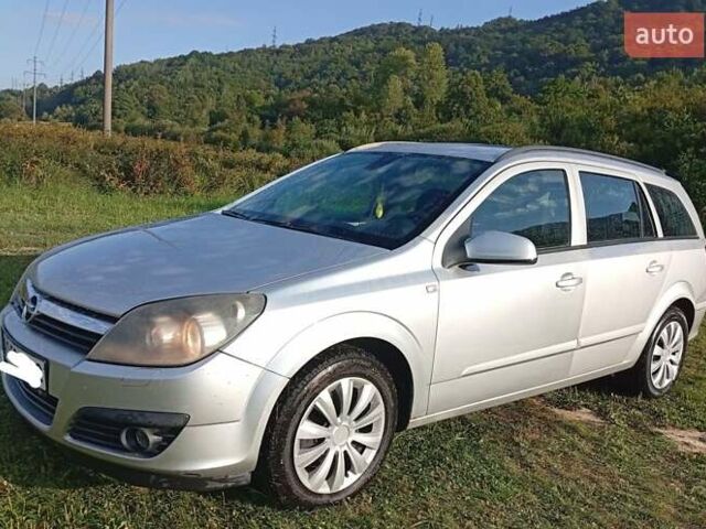 Серый Опель Астра, объемом двигателя 1.9 л и пробегом 258 тыс. км за 4400 $, фото 5 на Automoto.ua