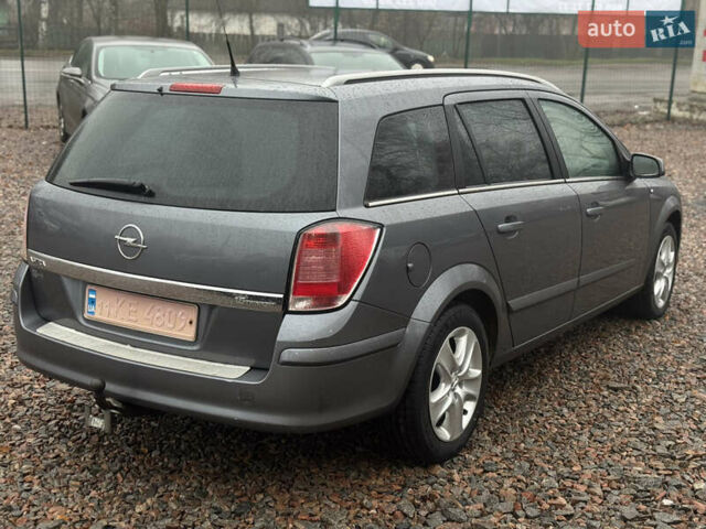Серый Опель Астра, объемом двигателя 1.6 л и пробегом 271 тыс. км за 3999 $, фото 18 на Automoto.ua